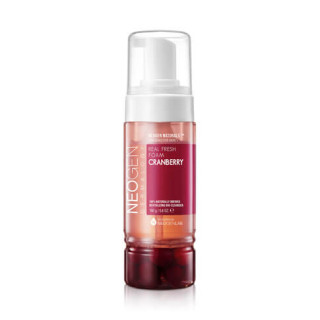 Витаминная пенка для умывания с ягодами клюквы Neogen Dermalogy Real Fresh Foam Cleanser Cranberry